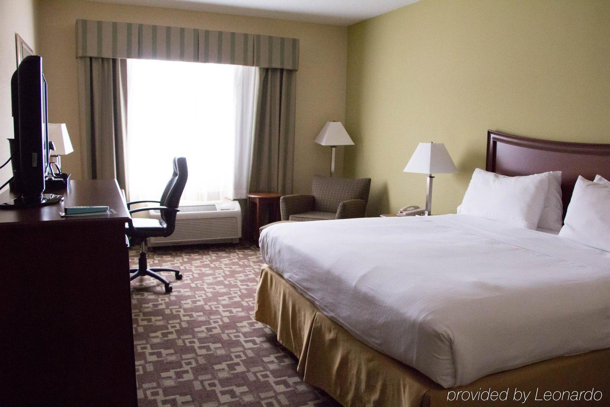 Holiday Inn Express & Suites Southern Pines-Pinehurst Area By Ihg Екстер'єр фото