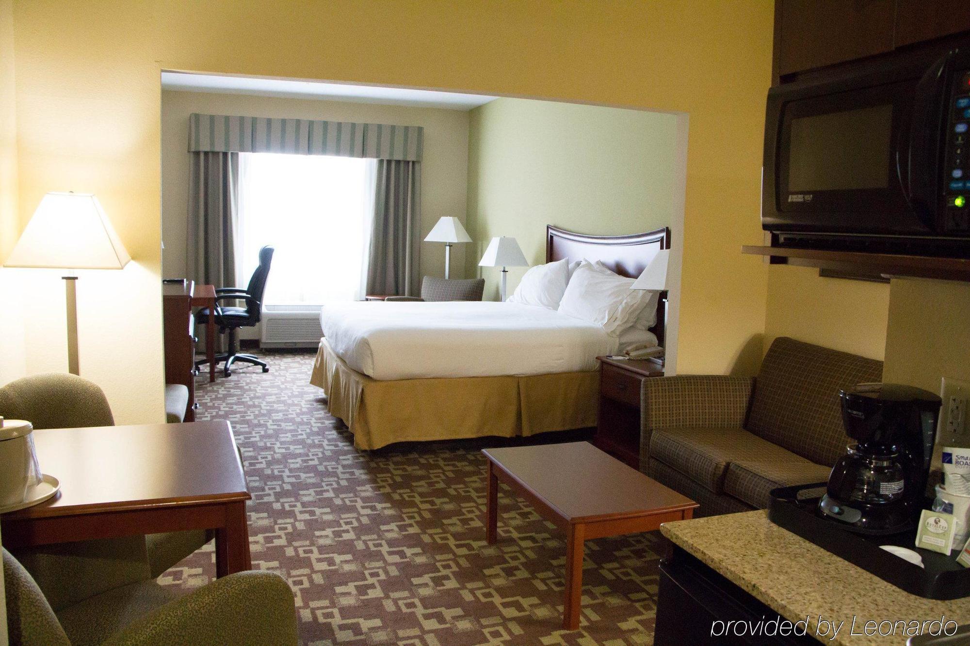 Holiday Inn Express & Suites Southern Pines-Pinehurst Area By Ihg Екстер'єр фото